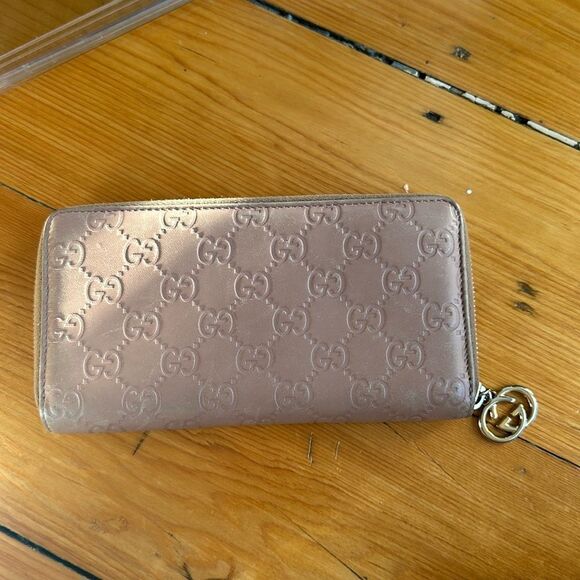 Gucci Handbags - Gucci Wallet - dusty rose with embossed logo
